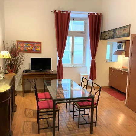 Casa Trevi Roma