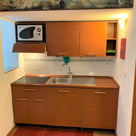 Casa Trevi * روما