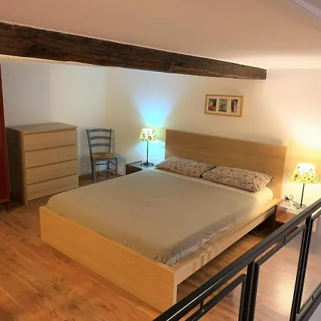 アパート Casa Trevi