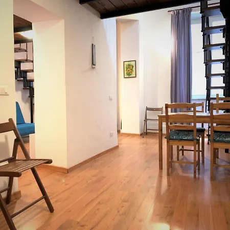 Casa Trevi * Rom